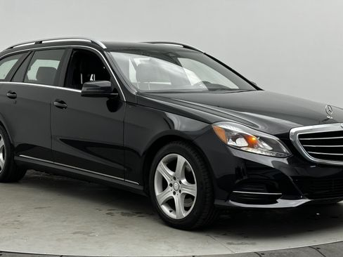 Used 2014 Mercedes-Benz E 350 4MATIC Wagon w/ Premium 1 Package image 3