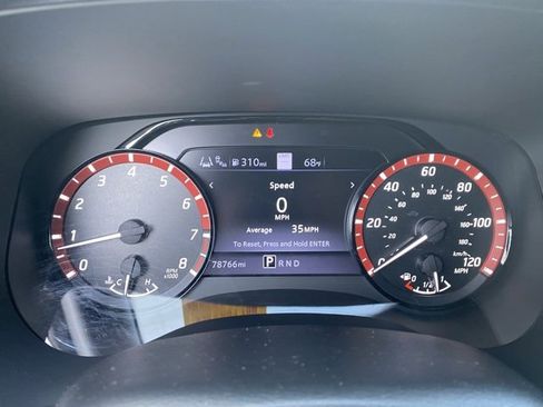 Used 2022 Nissan Frontier Pro-X w/ Technology Package image 18