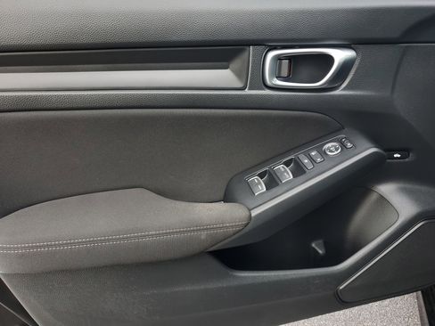 Used 2025 Honda Civic Sport image 18