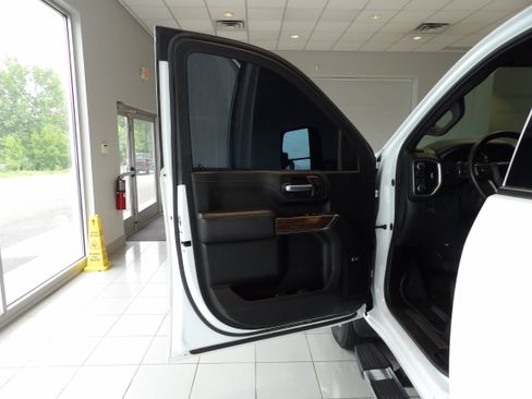 Used 2021 Chevrolet Silverado 3500 High Country AWD/4WD image 8