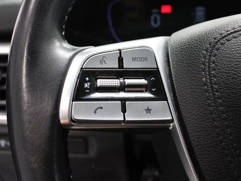 Used 2024 Kia Telluride LX FWD image 25