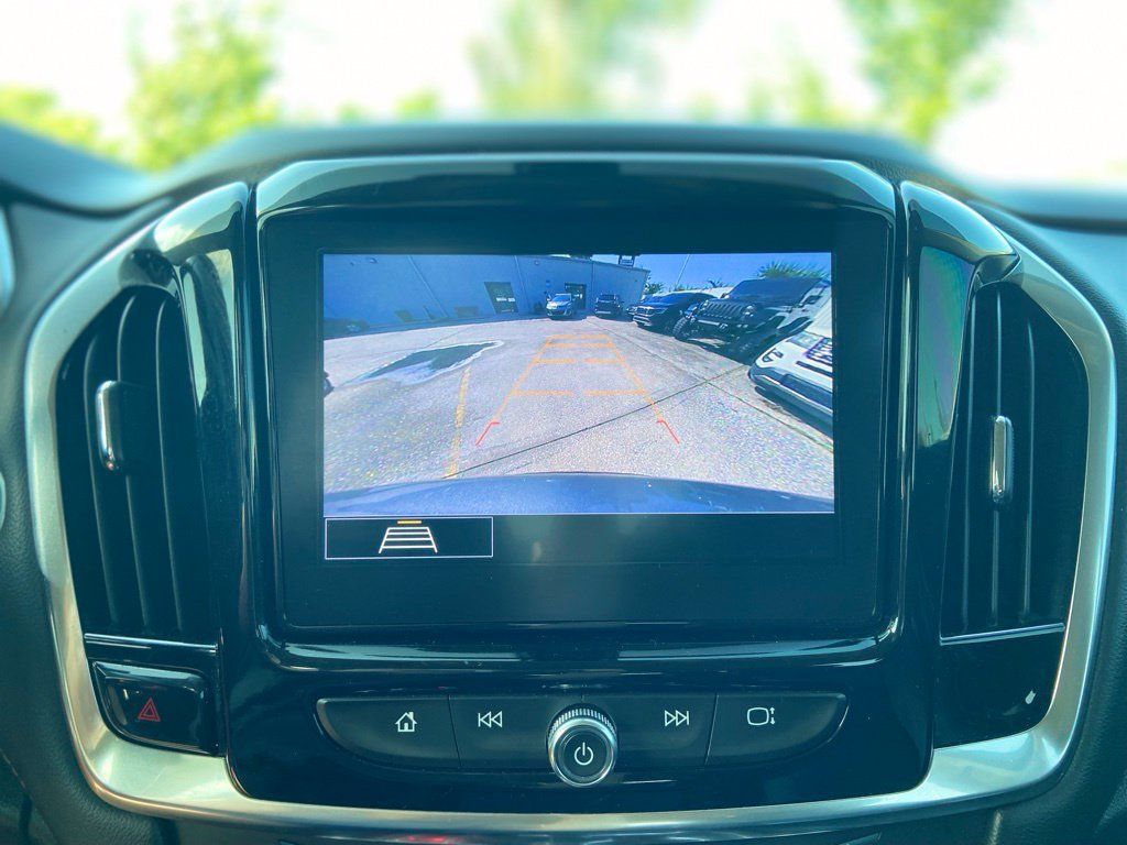 Used 2021 Chevrolet Traverse LT AWD/4WD image 28