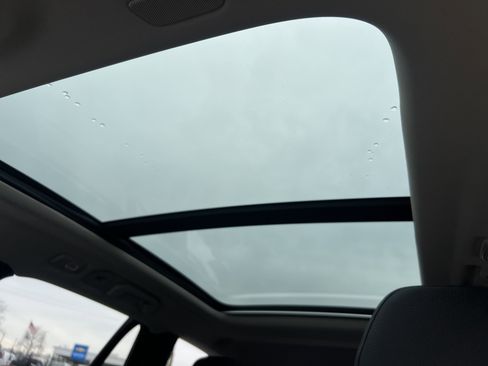 Used 2023 Volvo V60 B5 Cross Country Plus w/ Climate Package image 28