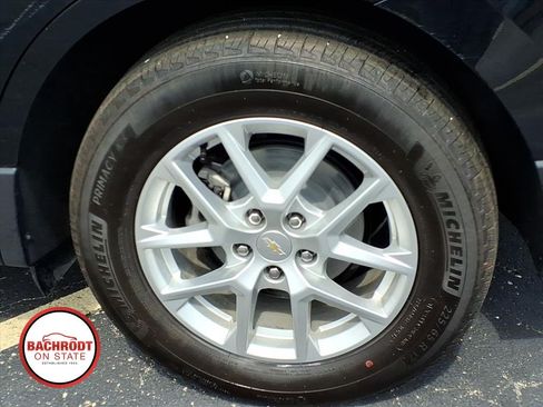 Used 2024 Chevrolet Equinox LS w/ Driver Confidence II Package FWD image 30