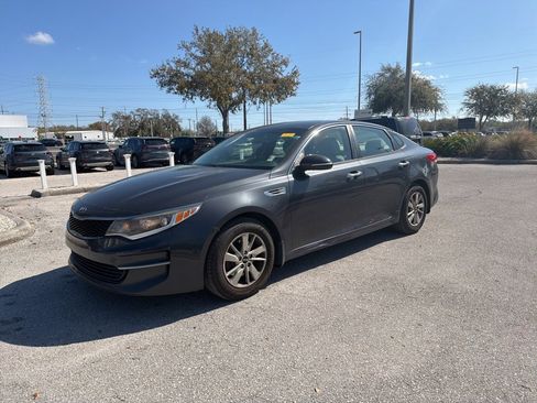 Used 2017 Kia Optima LX w/ Convenience Package image 1