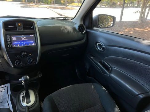 Used 2019 Nissan Versa SV FWD image 28