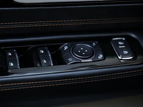 Used 2025 Lincoln Aviator Black Label w/ Jet Appearance Package image 18