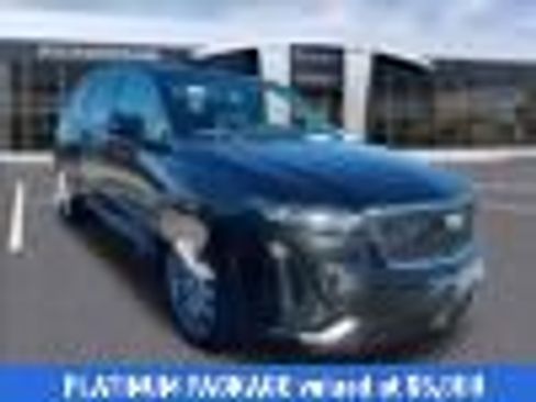 Used 2023 Cadillac XT6 Premium Luxury w/ Platinum Package image 2
