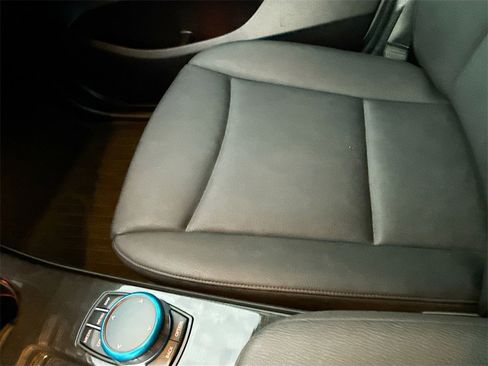 Used 2017 BMW X3 xDrive28i image 18