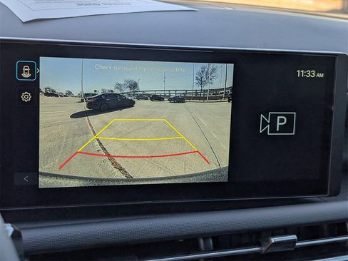 Used 2025 Hyundai Santa Cruz SE image 14