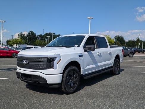 New 2025 Ford F150 Lightning Flash image 4