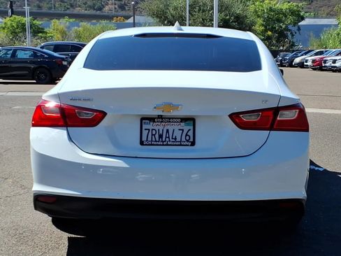 Used 2016 Chevrolet Malibu LT w/ Leather Package FWD image 5