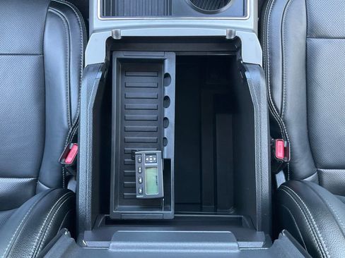 Used 2017 Ford F350 Lariat w/ Lariat Ultimate Package image 28