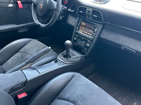 Used 2011 Porsche 911 GT2 RS RWD image 16