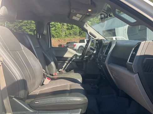 Used 2016 Ford F150 XLT w/ Equipment Group 302A Luxury RWD image 12