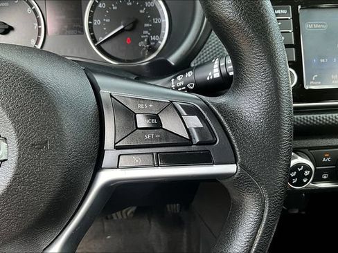 Used 2021 Nissan Kicks S FWD image 11