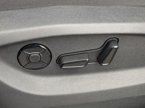 New 2026 Volkswagen Tiguan SE R-Line AWD/4WD image 27