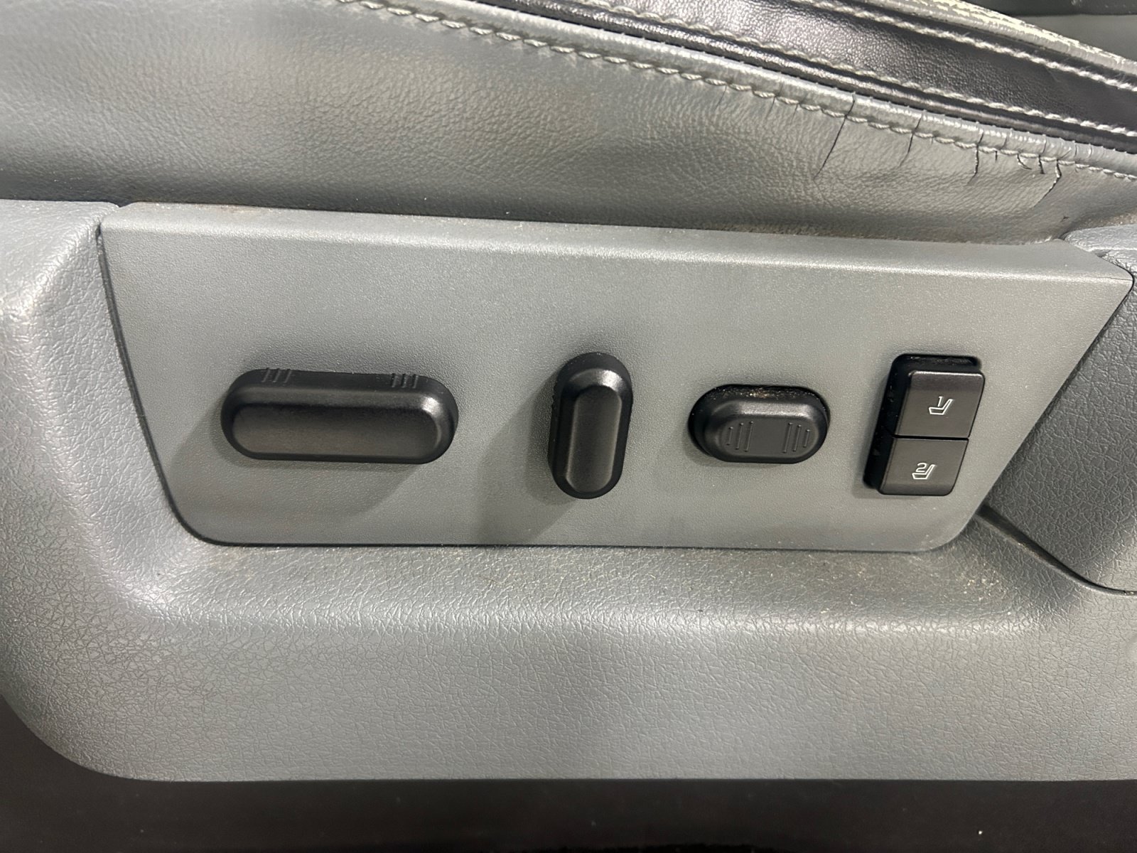 Used 2011 Ford F150 Platinum RWD image 20