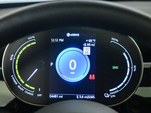 Certified 2024 MINI Cooper SE FWD image 24