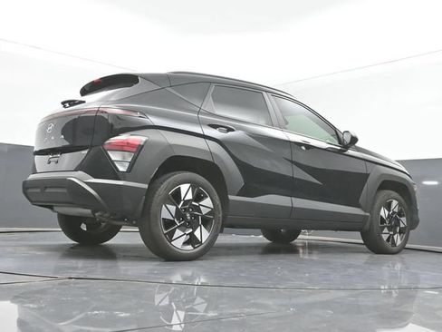 Used 2024 Hyundai Kona SEL AWD/4WD image 36