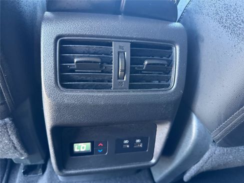 Used 2023 Nissan Rogue SL w/ SL Premium Package FWD image 32