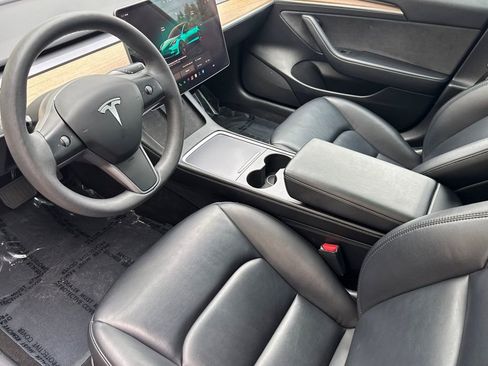 Used 2023 Tesla Model 3 Standard Range RWD image 12