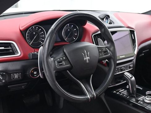 Used 2022 Maserati Ghibli Modena RWD image 41