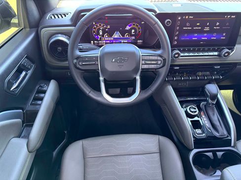 Used 2026 Chevrolet Colorado ZR2 w/ Technology Package image 20