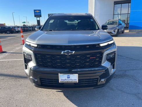 Certified 2024 Chevrolet Traverse RS w/ LPO, Floor Liner Package image 7