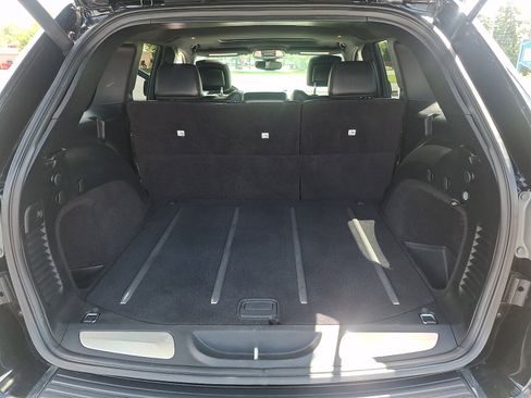 Used 2017 Jeep Grand Cherokee Limited AWD/4WD image 29