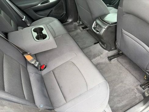 Used 2023 Chevrolet Malibu LT FWD image 35