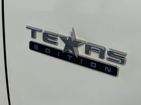 Used 2024 Chevrolet Silverado 1500 LT RWD image 17