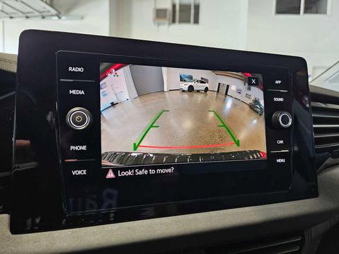 New 2025 Volkswagen Jetta SE image 33