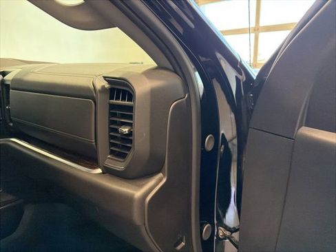 Used 2025 GMC Sierra 1500 Elevation w/ Preferred Package AWD/4WD image 32