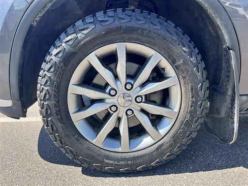 Used 2017 Dodge Durango SXT w/ Quick Order Package 23B AWD/4WD image 9