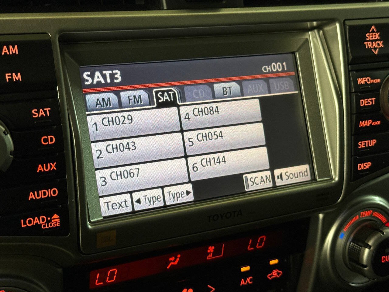 Used 2011 Toyota 4Runner Limited AWD/4WD image 49