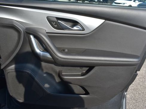 Used 2020 Chevrolet Blazer LT FWD image 40