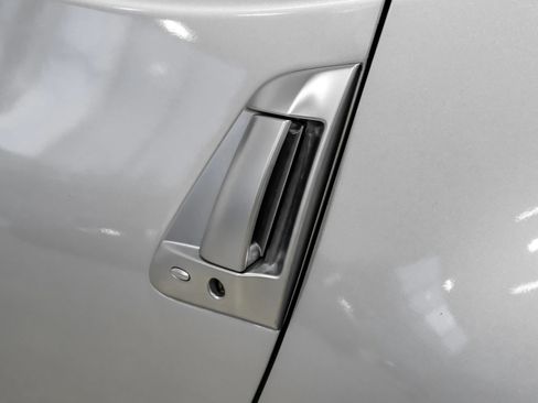 Used 2013 Nissan 370Z Touring w/ Sport Pkg RWD image 27