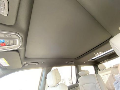 New 2026 Jeep Grand Wagoneer 4WD w/ Premium Group I image 21