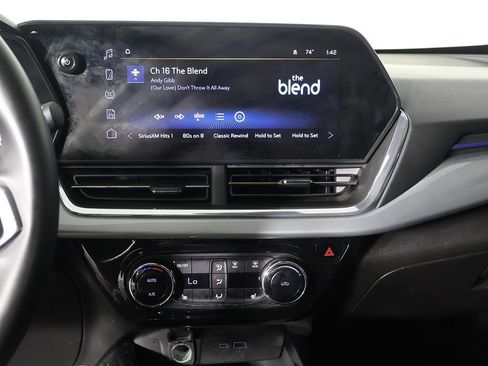 Used 2024 Chevrolet Trax LT w/ Driver Confidence Package image 41