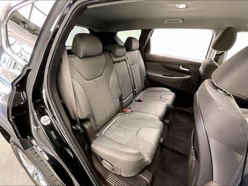Used 2019 Hyundai Santa Fe SEL AWD/4WD image 18