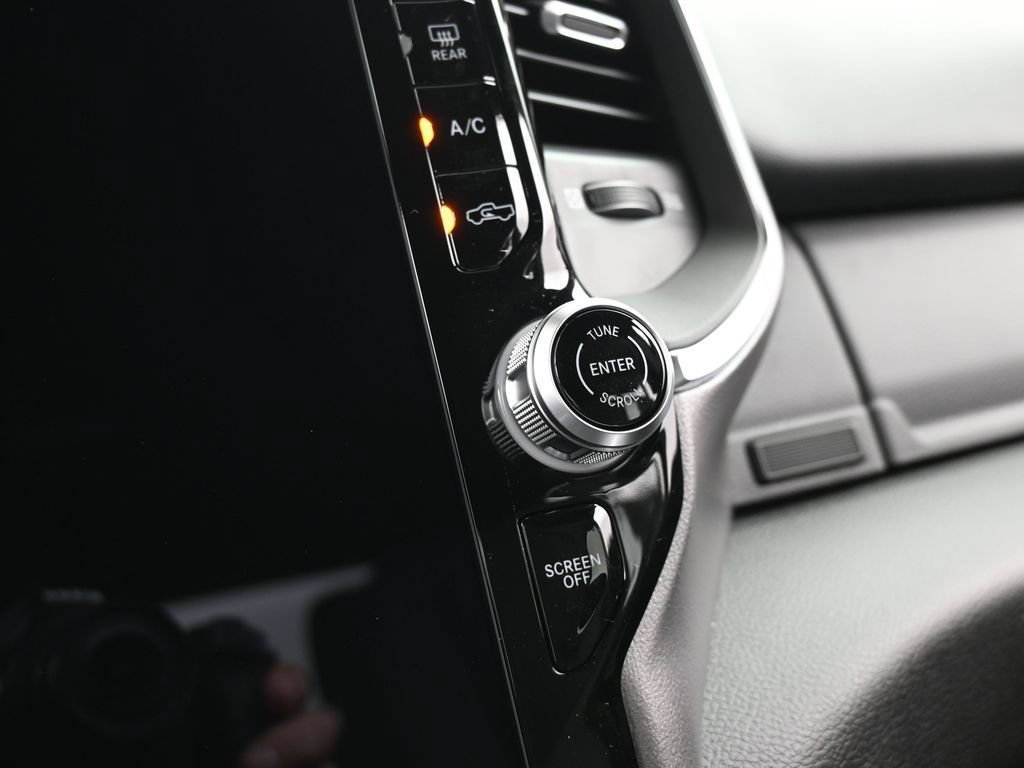 New 2026 RAM 2500 Big Horn AWD/4WD image 18