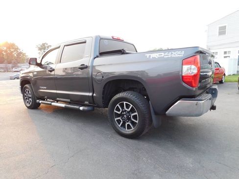 Used 2016 Toyota Tundra SR5 w/ TRD Off Road Package AWD/4WD image 30