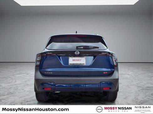 New 2026 Nissan Kicks SR w/ SR Premium Package image 6