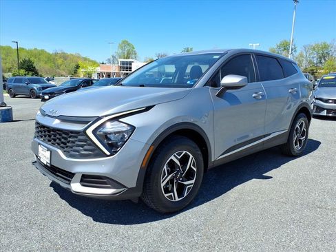 Used 2023 Kia Sportage LX AWD/4WD image 8