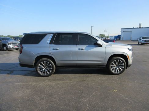 Certified 2025 Chevrolet Tahoe High Country AWD/4WD image 5