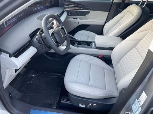 New 2026 Lincoln Nautilus Reserve AWD/4WD image 9