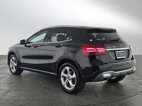 Used 2020 Mercedes-Benz GLA 250 4MATIC w/ Premium Package image 6