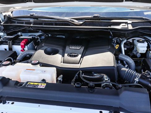 Used 2023 Toyota Tundra Limited image 34