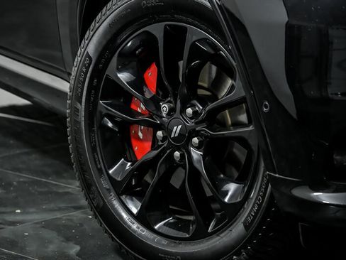Used 2020 Dodge Durango R/T w/ Technology Group AWD/4WD image 3